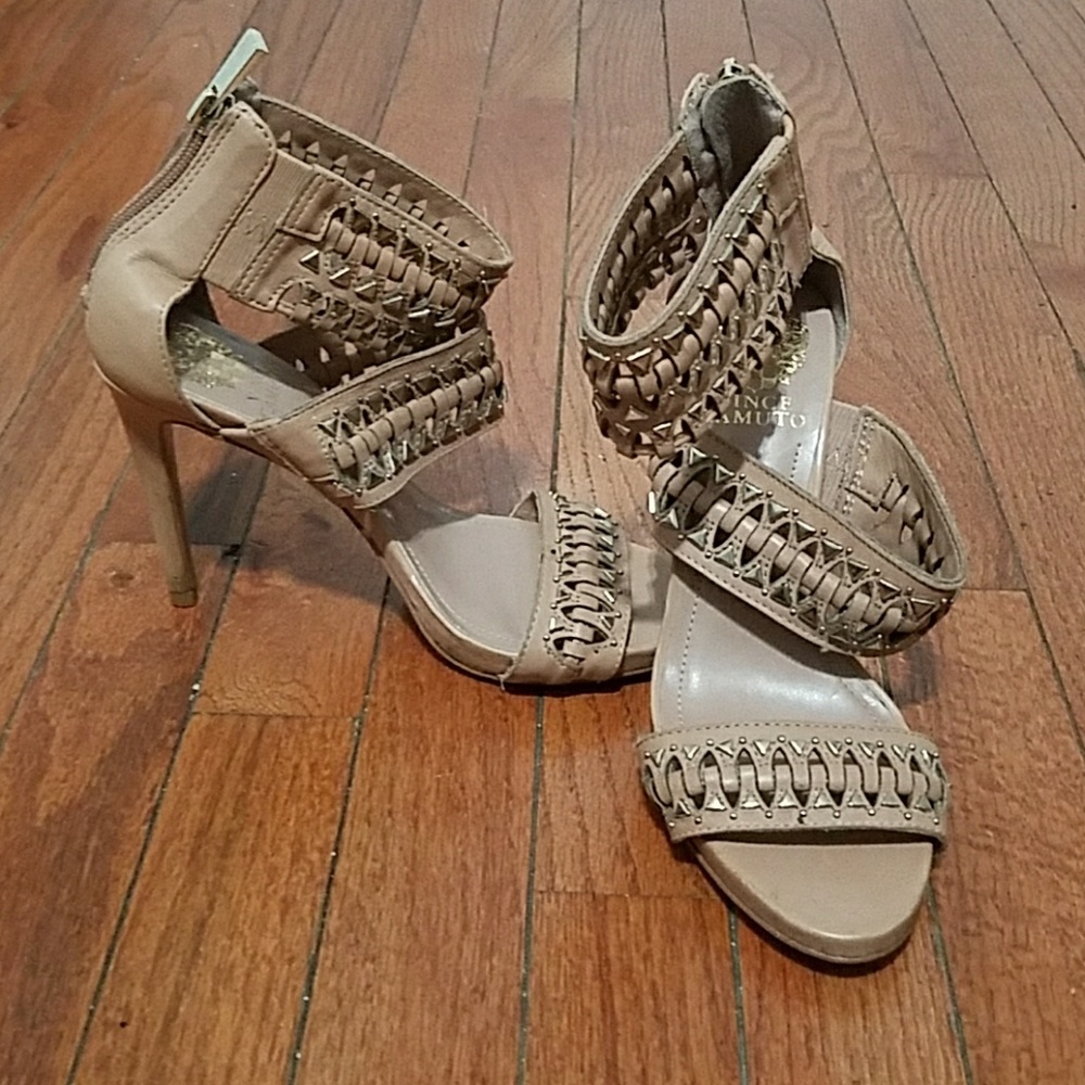 Vince Camuto tan sandals